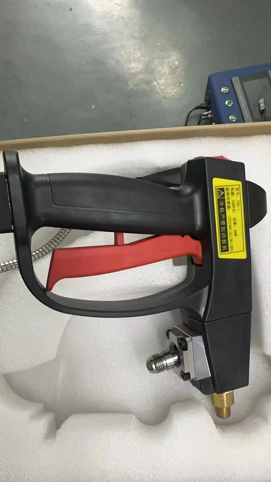 Manufacturer Direct Sales Pneumatic Power Source Hot Melt Adhesive Machine 355300 for Textile and Other Industries