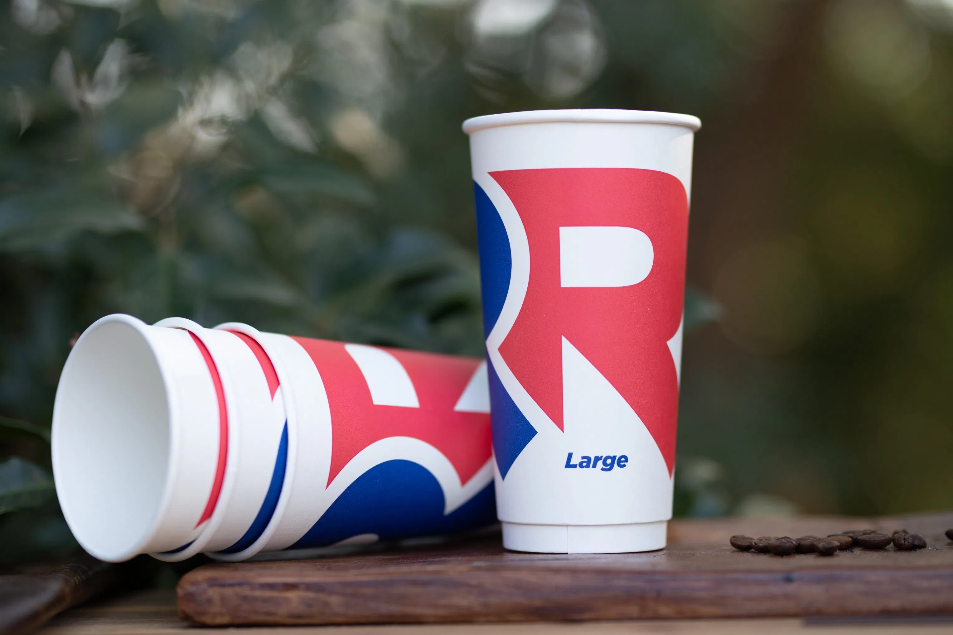 Двухслойные бумажные стаканы для напитков 8-22 oz