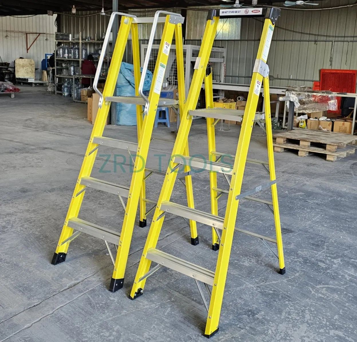 Top Quality Fibreglass Ladder on Sell at Lowest Price