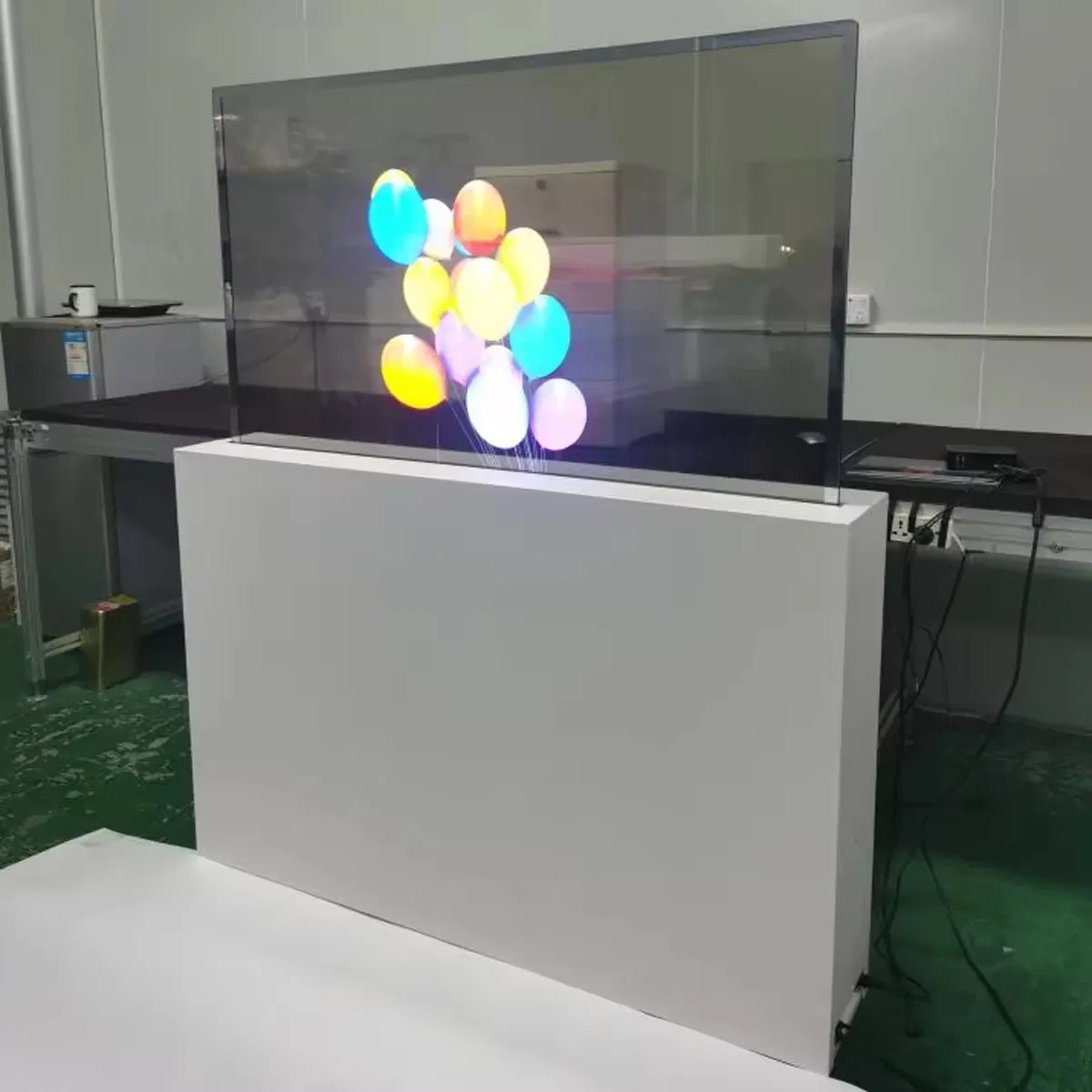 New LG 55 Inch Flexible OLED High Transparency Vivid Color Transparent OLED Digital Display Signage