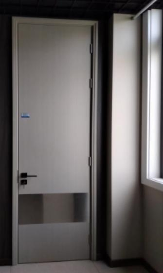 High Quality Louver Door with Waterproof Features for Interior