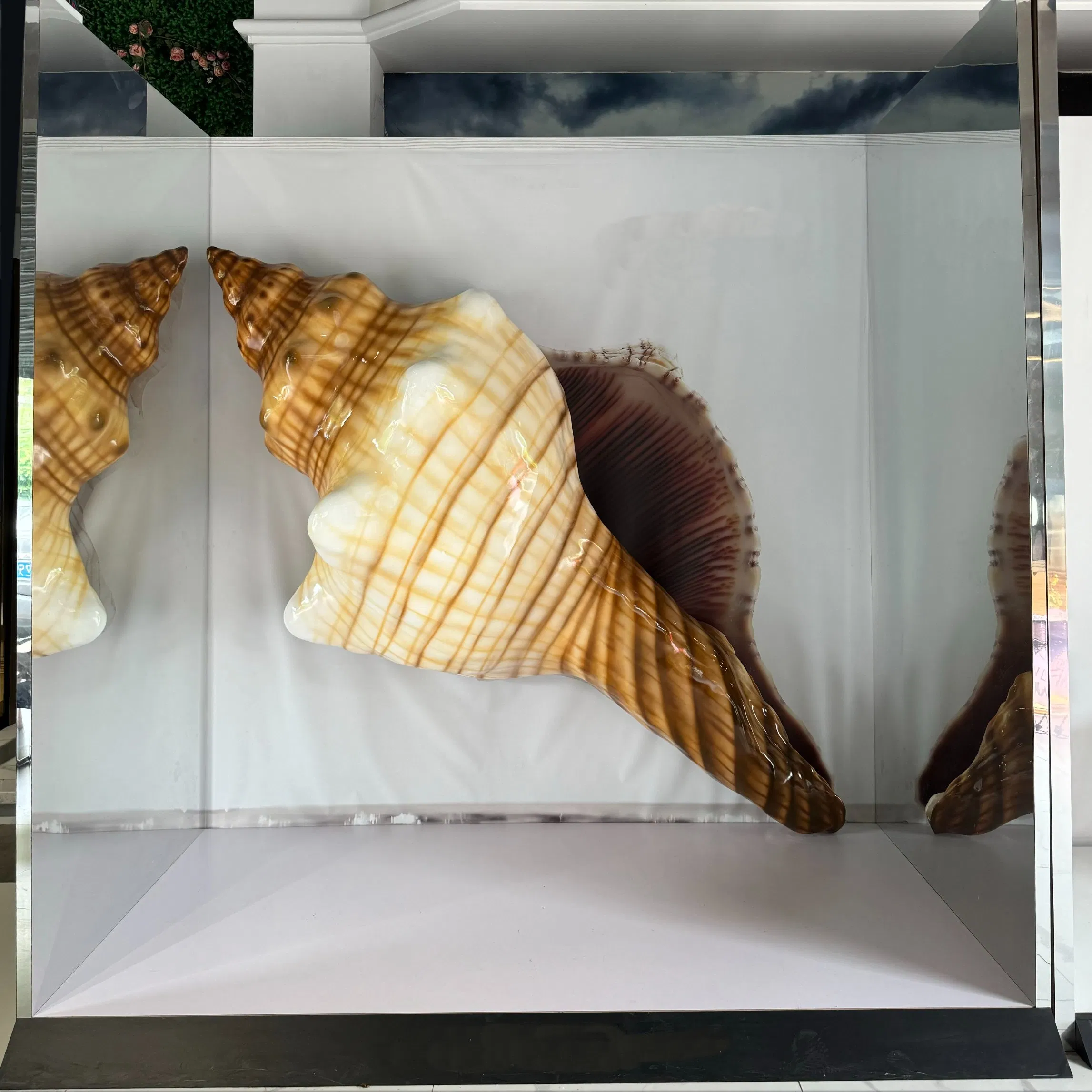 Professional Manufacturing Summer Window Display Props Large Conch Props Shop Decoration