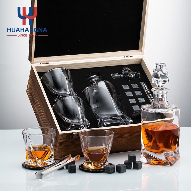 Premium Custom Logo 300ml Crystal Glass Rock Cocktail Whiskey Glasses Set with Granite Chilling Whisky Stones in Wooden Gift Box for Scotch Bourbon Promotion