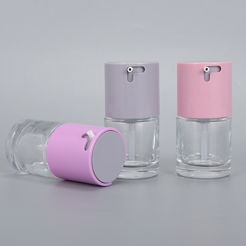 Glass Cosmetic Bottle with Treatment Pump for Lotion and Foundation