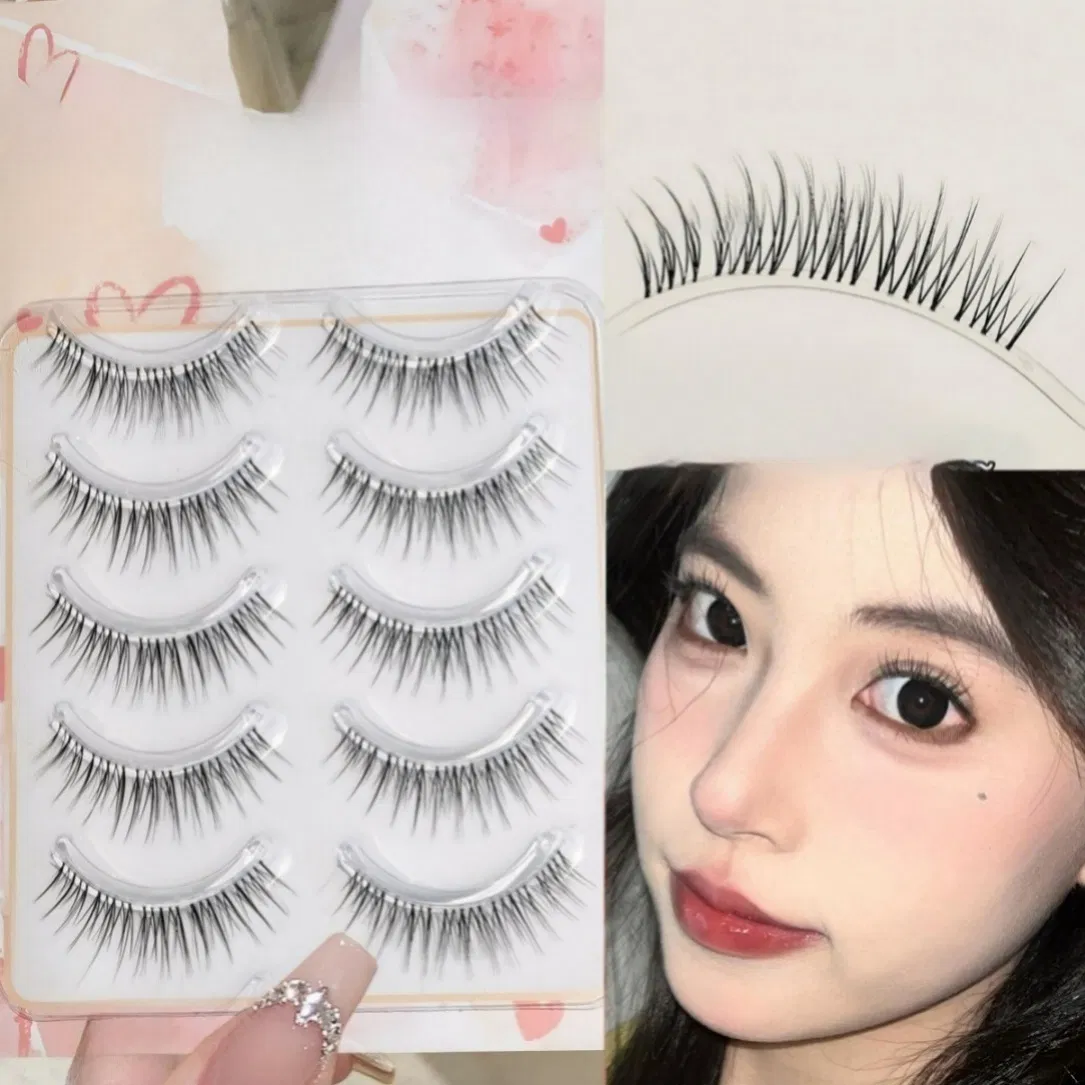 Medium Length False Eyelashes with a Flexible Band for Easy Conforming to Eye Shape