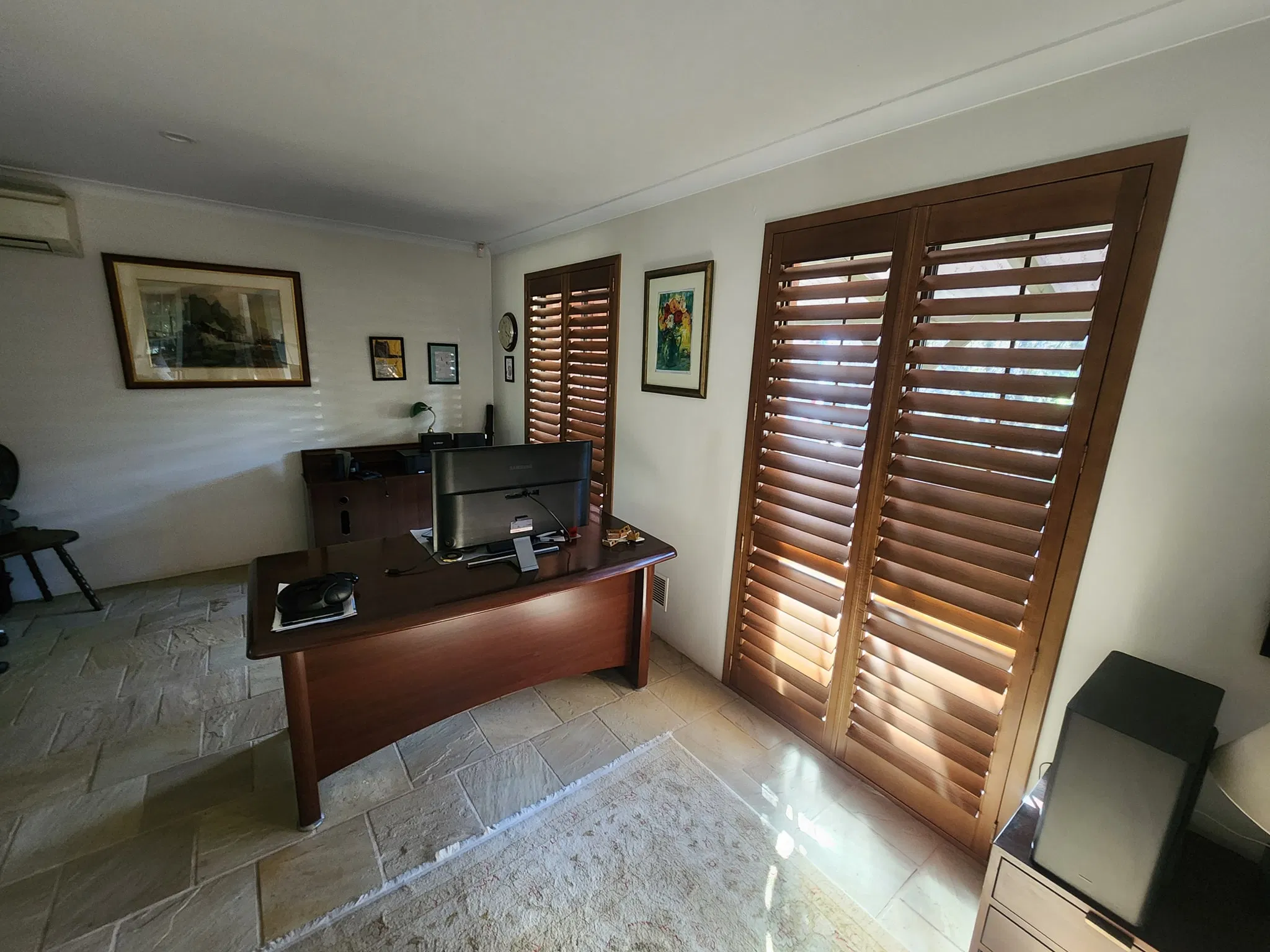 Wholesale Modern Interior Window Shutters Exterior Wood Plantation Shutters Wooden Shutters for Window