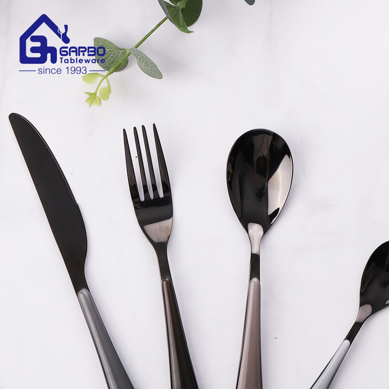 Hot Sale High-End Handmade Black Stainless Steel Polishing Flatware Set Tableware Set Electronic-Plating Knife Fork Spoon Light with Classical Plastic Handle