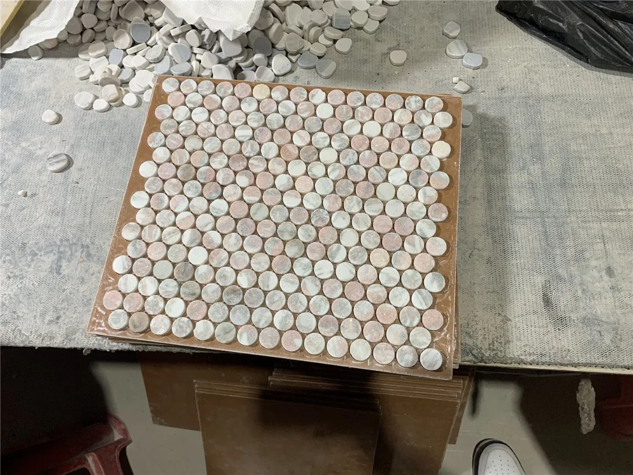Мозаика из белого мрамора Penny Round для кухни