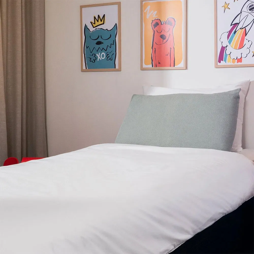 Soft Noiseless Waterproof Bed Cover Comfortable Durable Machine Washable Home Cover