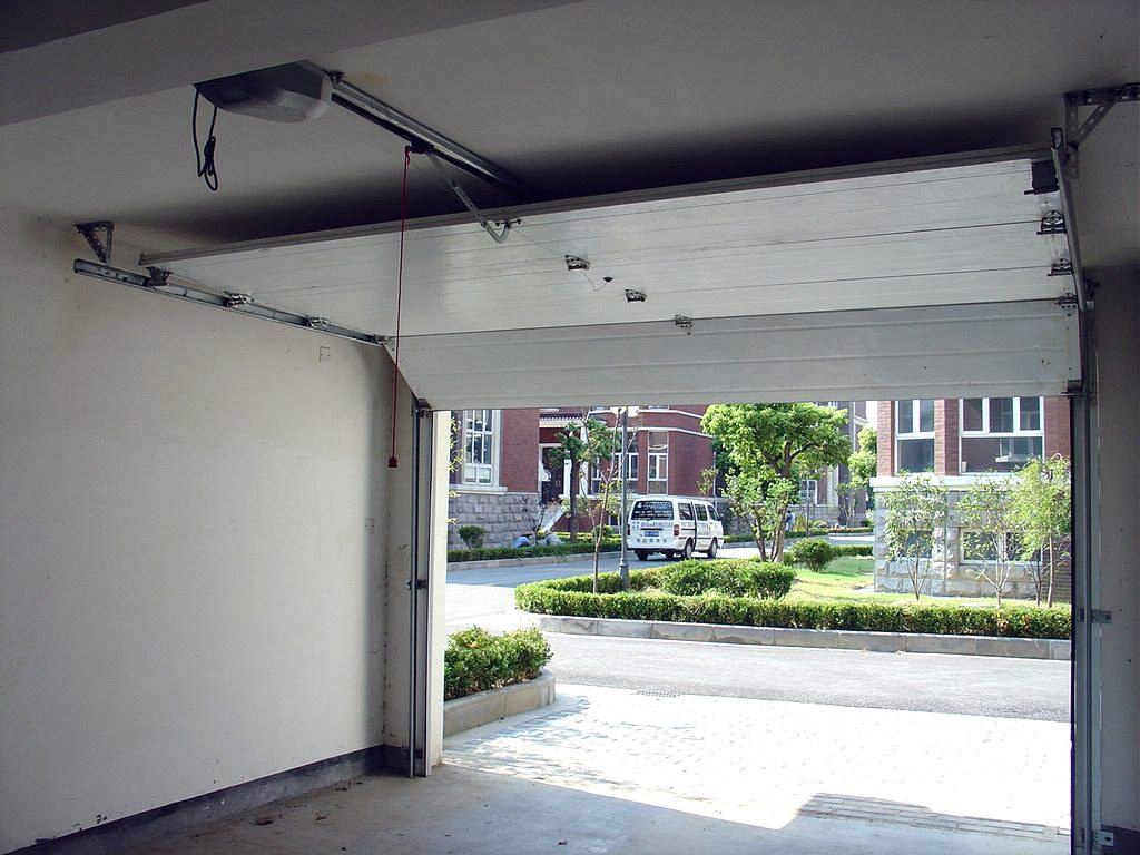 Traditional Sectional Strong Overhead Garage Doors