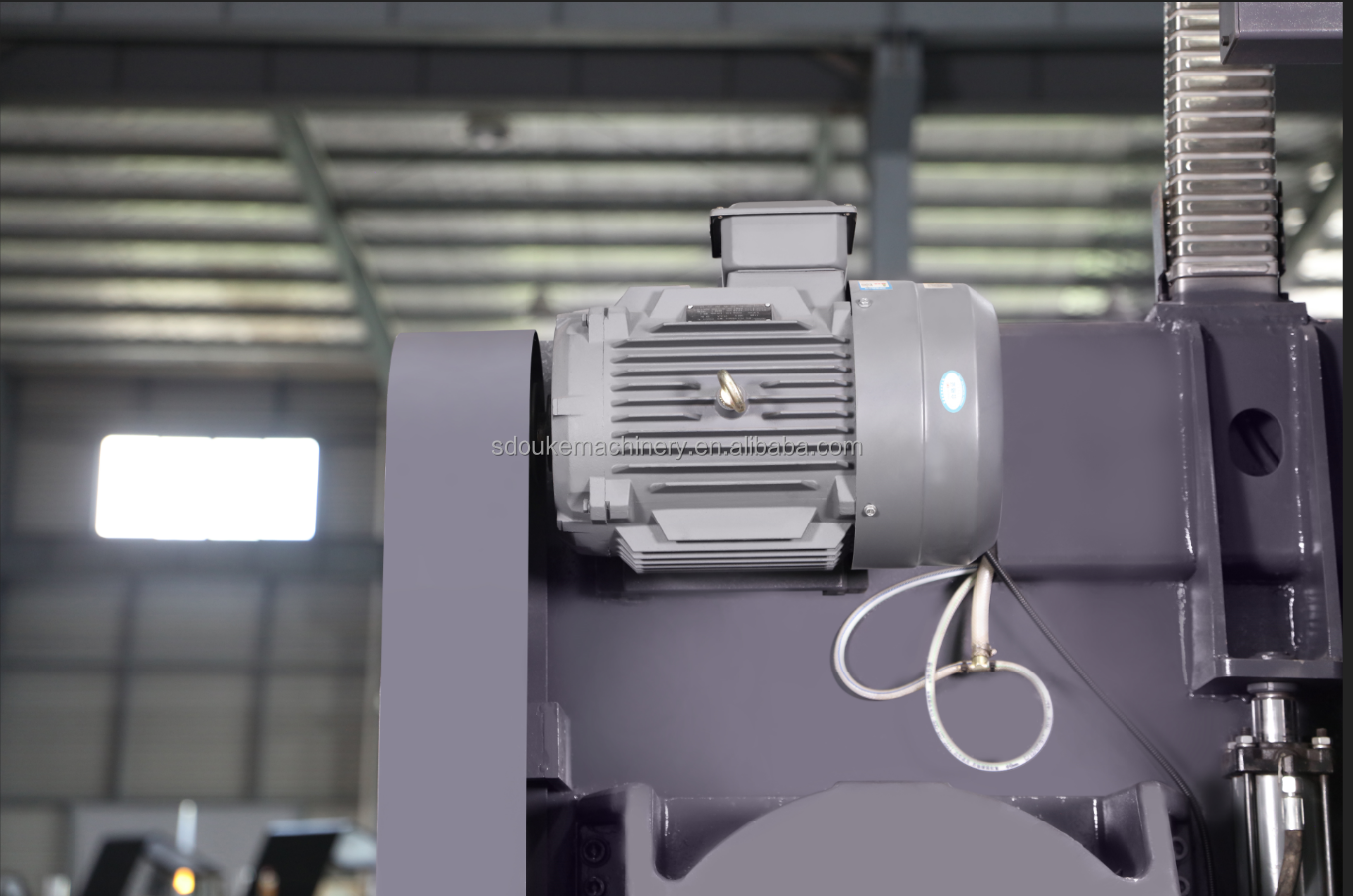 Станок ленточнопильный горизонтальный автоматический двухстоечный с ЧПУ по металлу