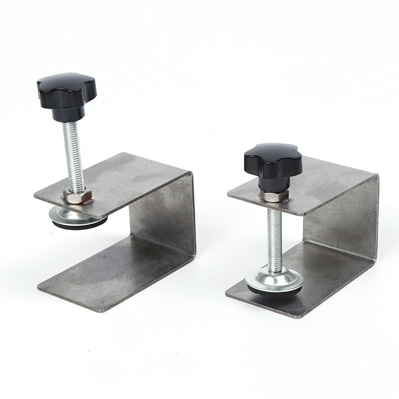 G-образная клипса для крепления панелей ящиков