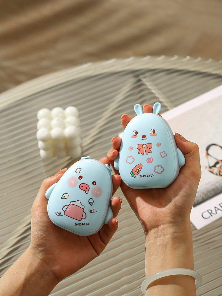 Cartoon Pig Beauty Mirror Hand Warmers a Lovely Portable Heater That Can Be Used Both Indoors and Outdoors