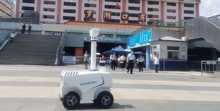 Intelligent Four-Wheel Drive Security Patrol Robot with Panoramic Monitoring & Early Warning for Outdoor Use