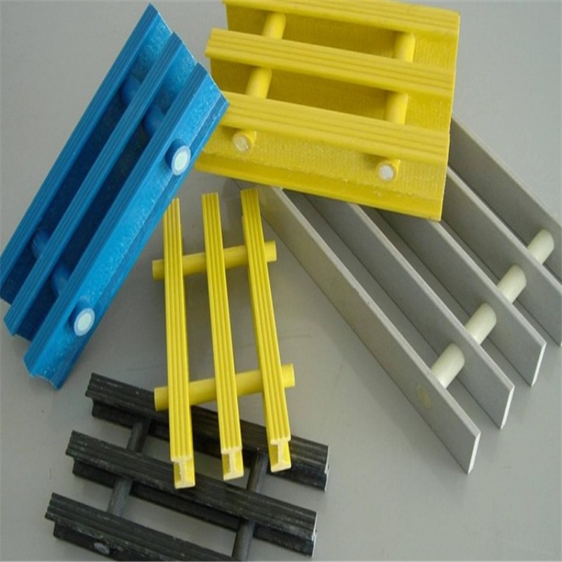 Hw Fiberglass Pultruded Grating FRP Grilles GRP Anti-Slip Grating for Sidewalk