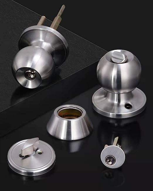 Combo Entrance Keyed Door Knob Lock and Single Cylinder Deadbolt