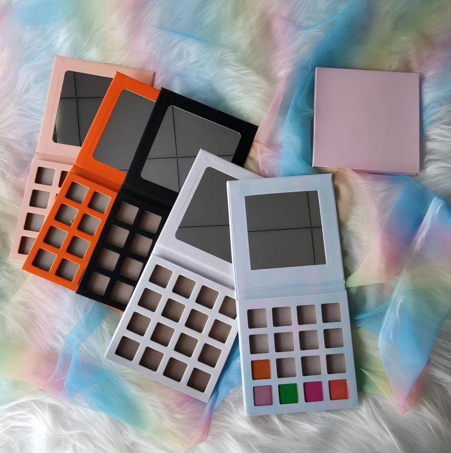 Wholesale Customized Colorful Eyeshadow Palette Matte Glitter Private Label Makeup Eyeshaow