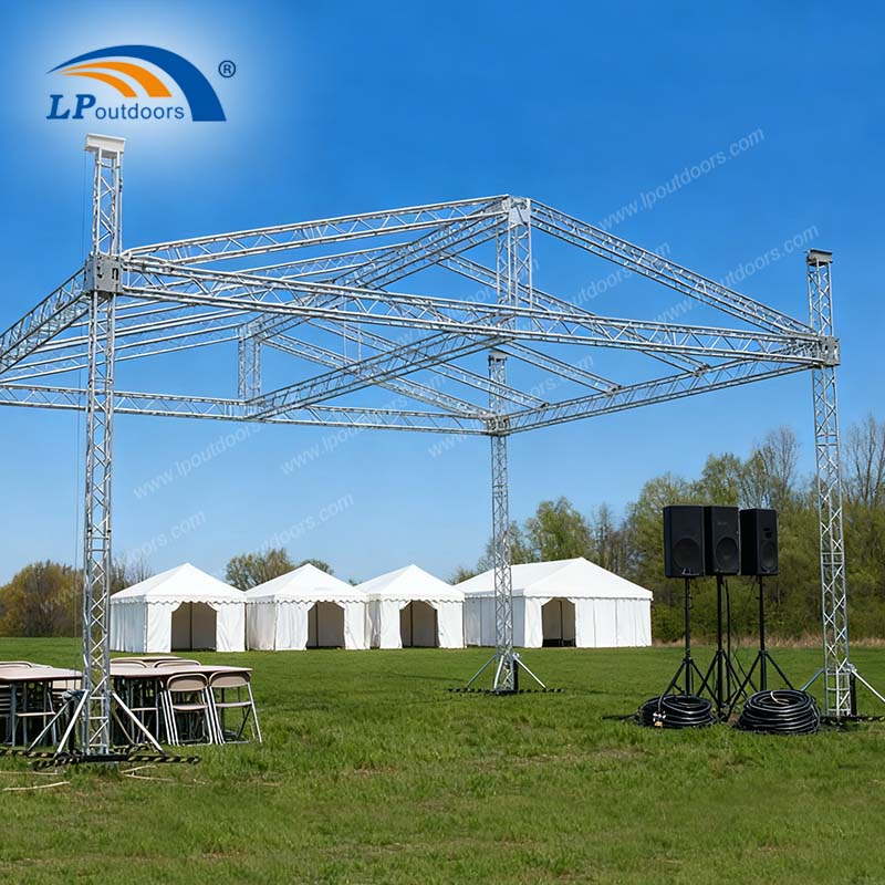 Display Truss Solutions for Exhibitions, Bars, and Houses of Worship