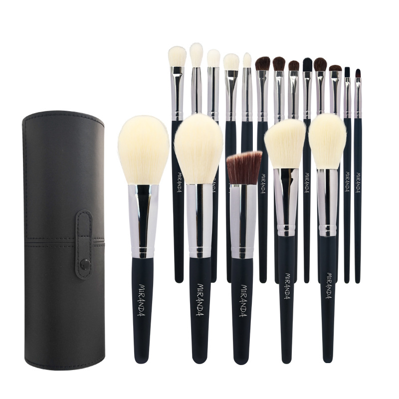 18PCS Makeup Brush Set Soft Wooden Handle Makeup Brush Beauty Tool