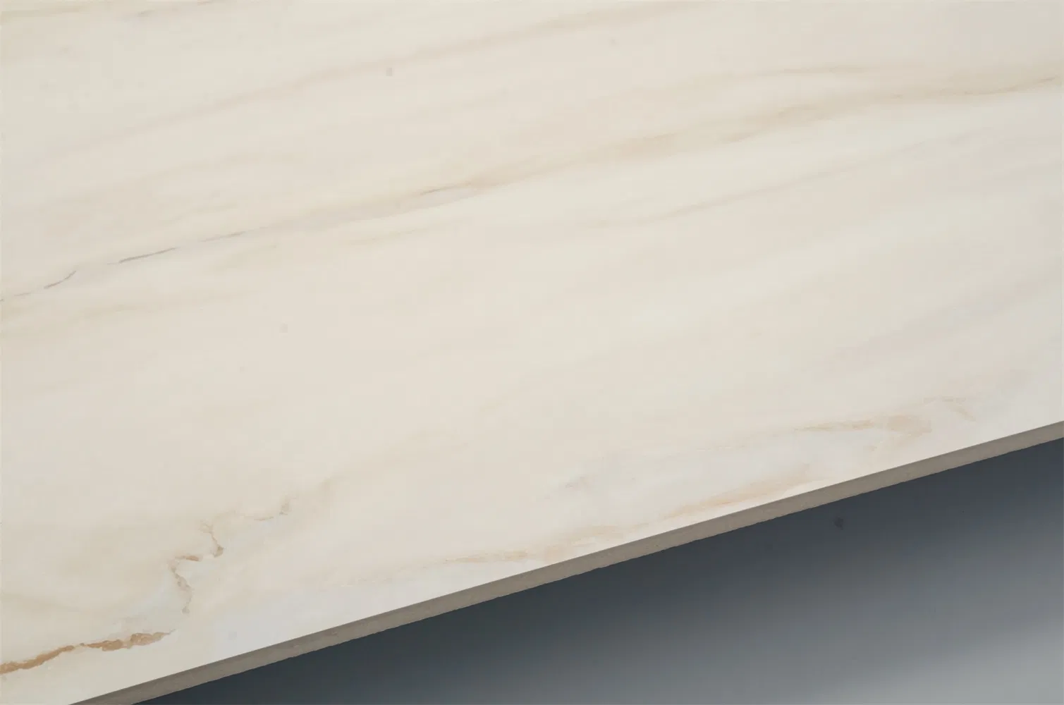 Полированная керамогранитная плитка 600x600 мм