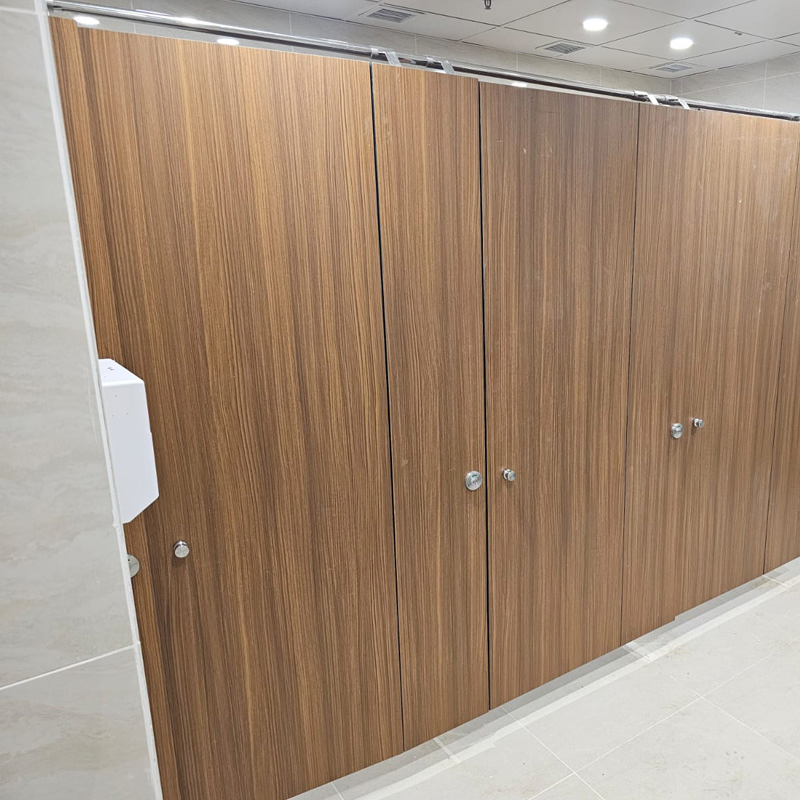 Engineered for Malls Resistant HPL Toielt Cubicle Partitions Waterproof Surface