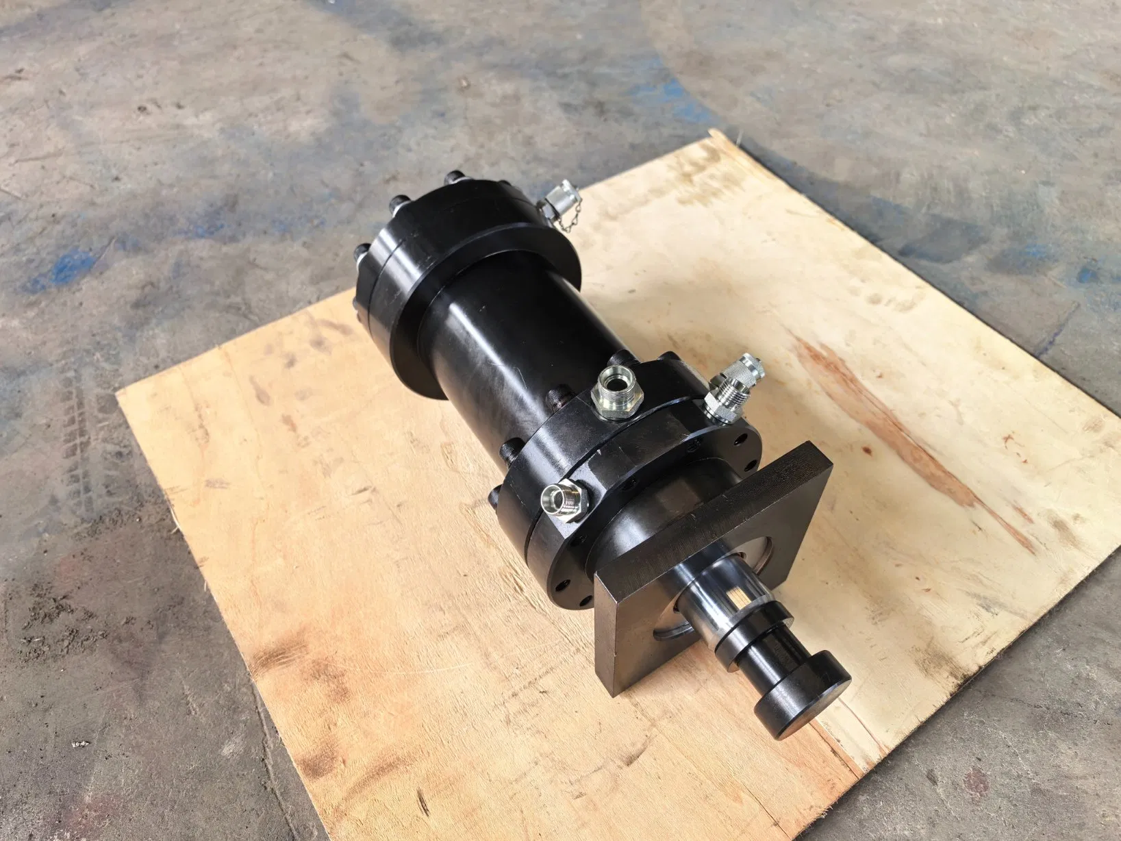 Гидроцилиндр хромированный огнестойкий 100мм, 280℃