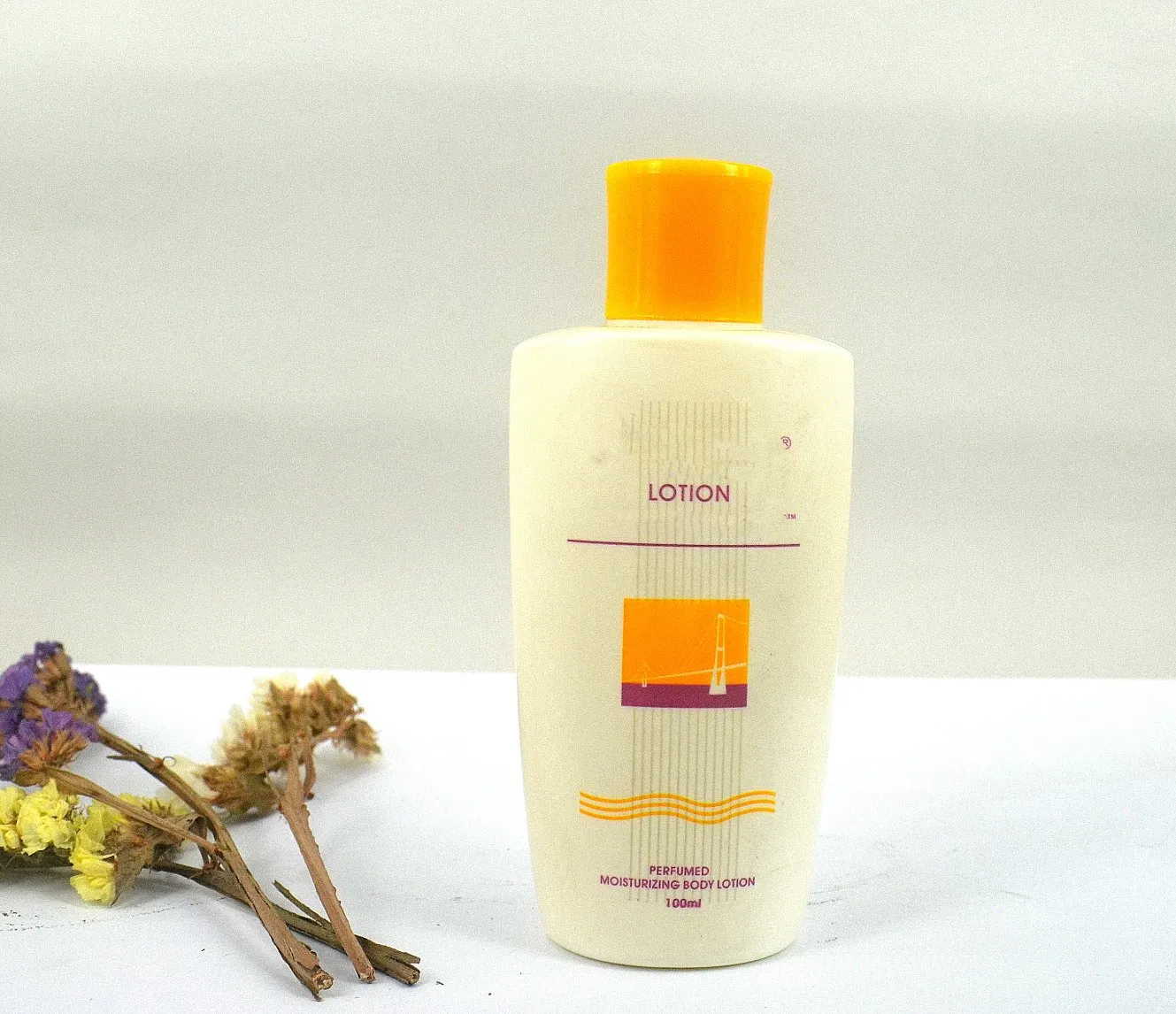 100ml Moisturizing Body Lotion for Normal Skin
