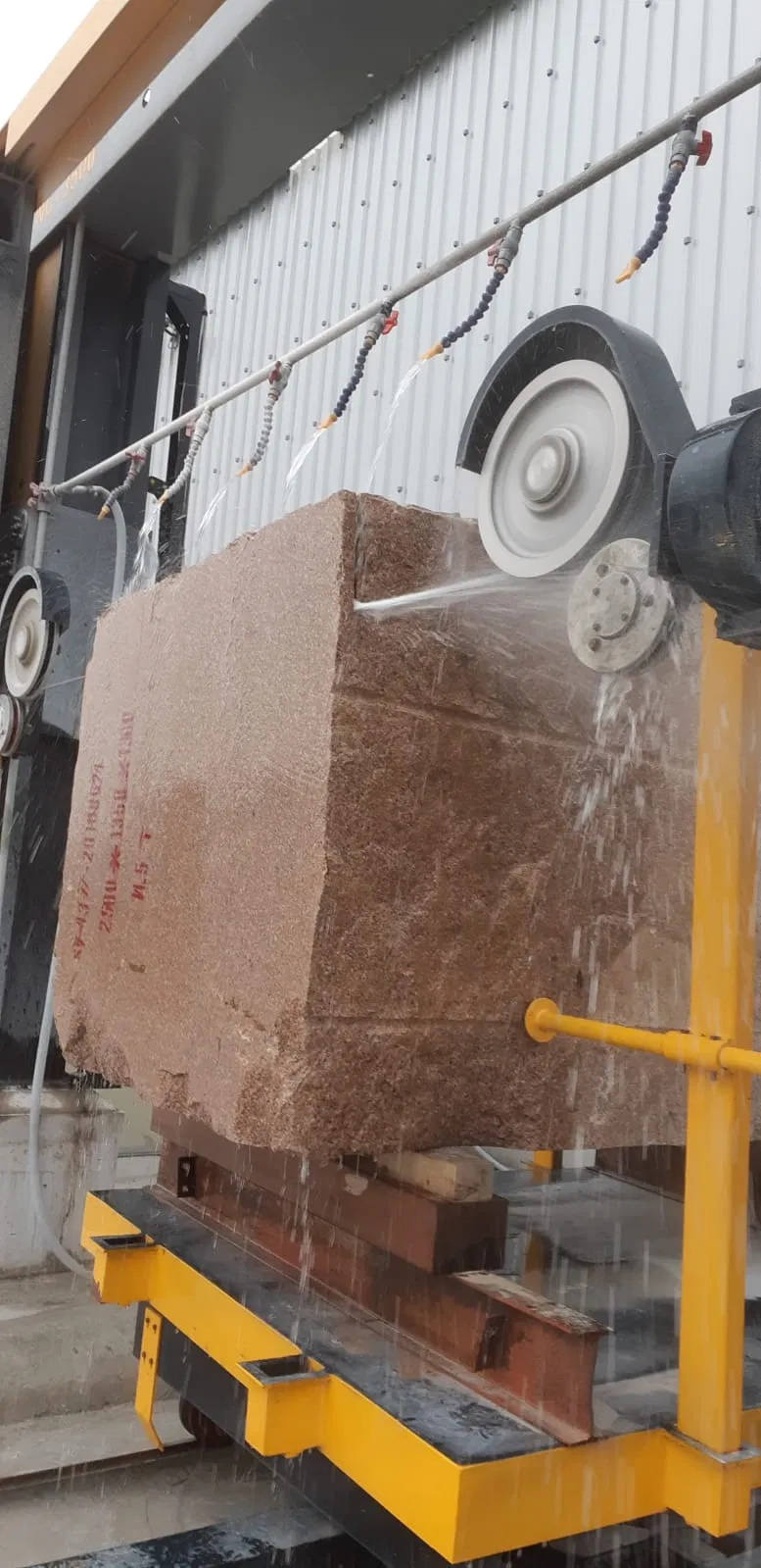 Алмазный канат для резки гранита в карьерах