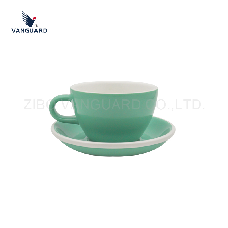 Набор керамических чашек для чая и кофе с блюдцами