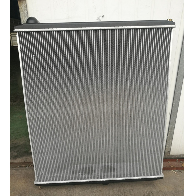 Радиатор для грузовика D Sterling 2001-4114