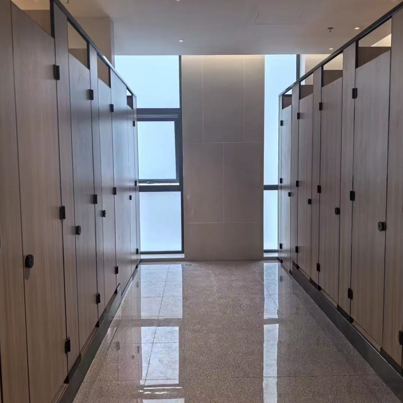 Factory Sell Complete Prefab Compact HPL Public Toilet Partition