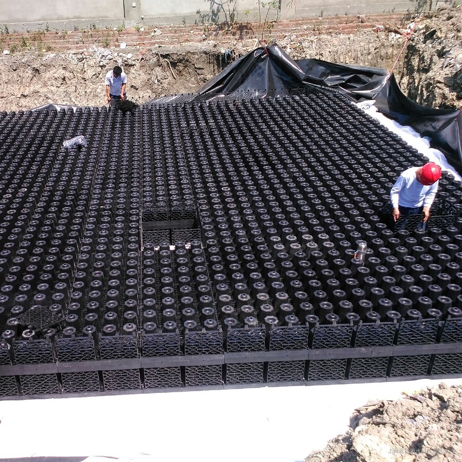 Environmental Project Rainwater Harvest Piece Splicing Urban Garden, Water Recycling