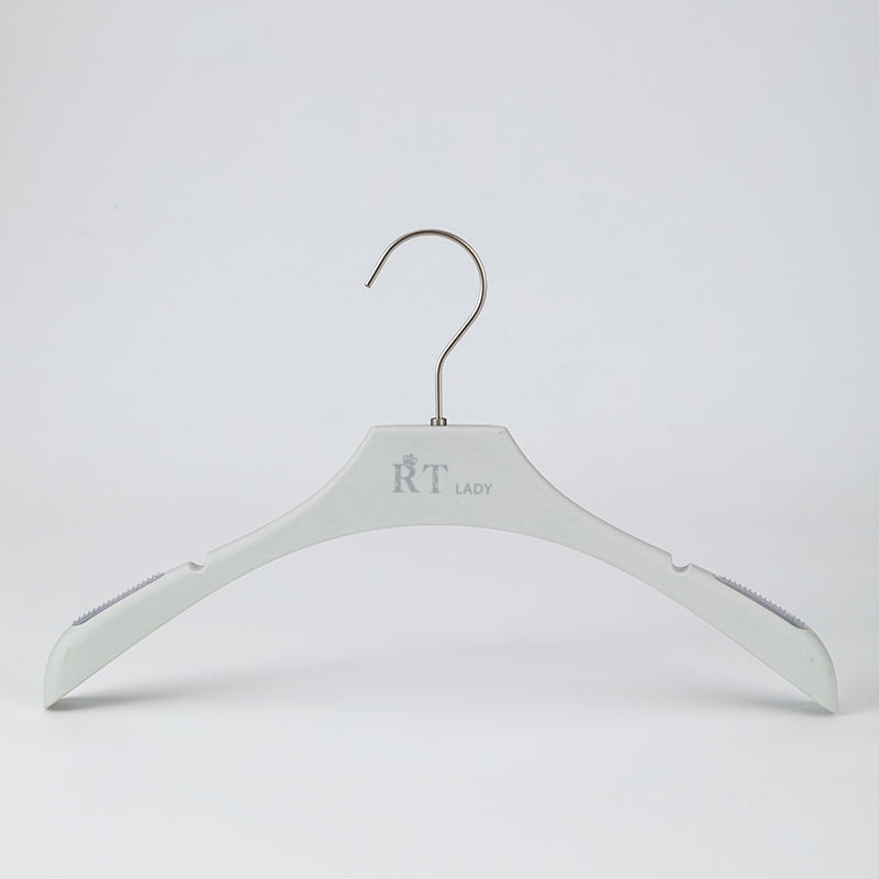 Wholesale Non Slip Clothes Velvet & Fabric Coat Hangers Velvet Suit Hangers for Clothing Store