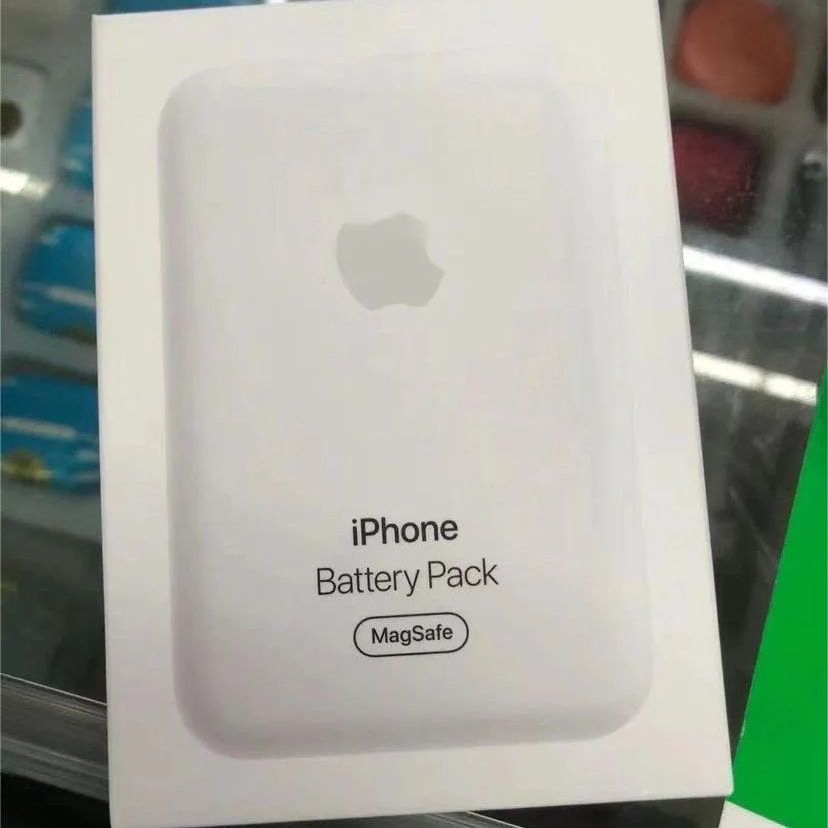 Power Bank Magnetic Battery Pack Wireless Charger 5000mAh Capacity Magnet Power Bank Fast Charging for Phone 15 14 13 12 PRO Max Mobile Phone