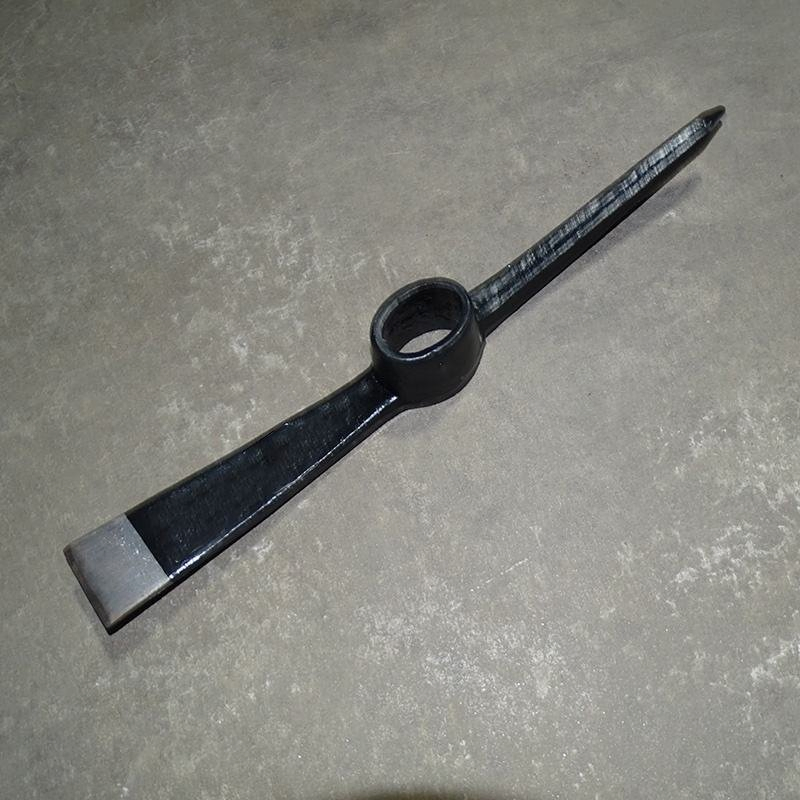 High Quality Farming Tools Pickaxe Railway Steel Forged Construction Tools Digging Pickaxe