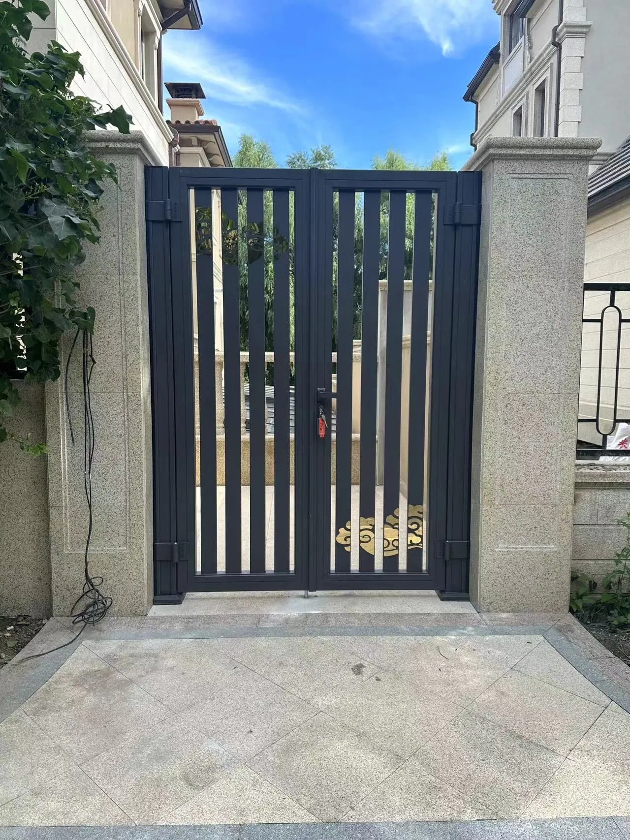 Раздвижная садовая дверь из алюминия в восточном стиле