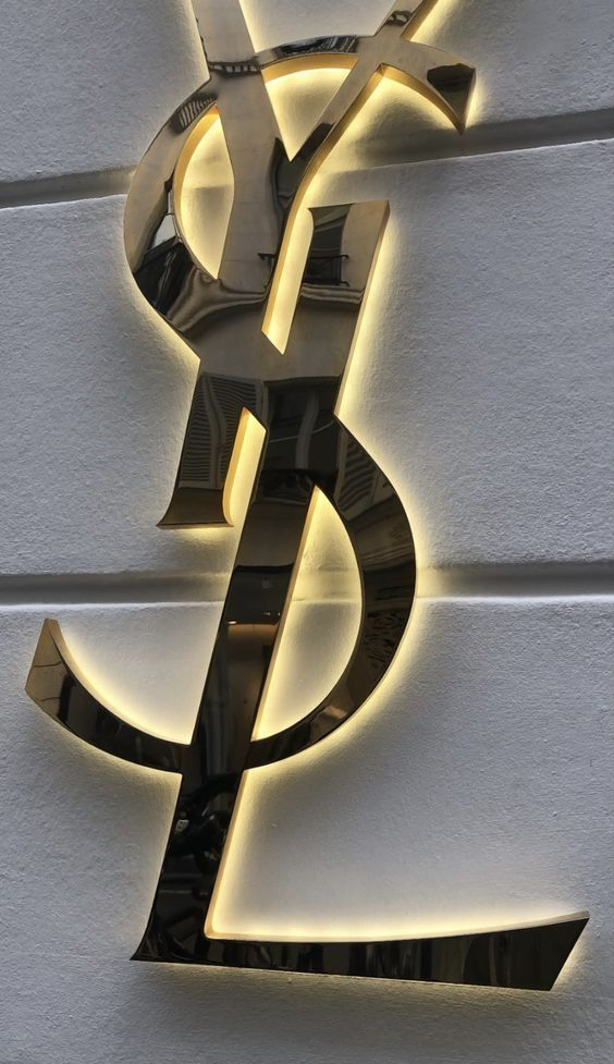 Custom Outdoor 3D Backlit Letters Advertising Acrylic Gold LED Light Signs