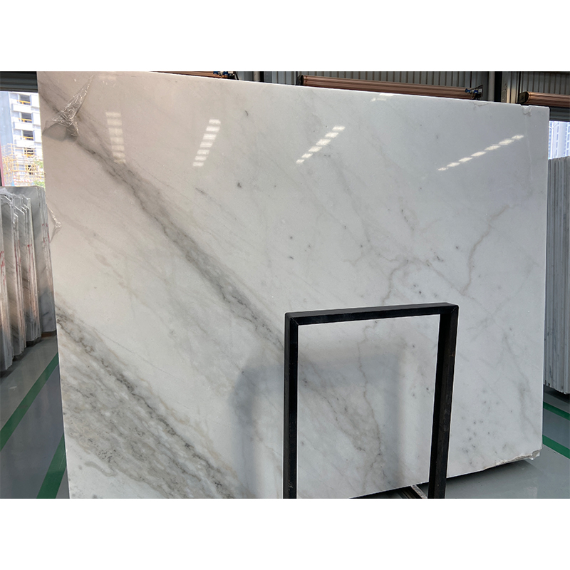 Polished Natural Stone China Statuario/Statuary White Marble Tiles/Slabs for Background/Flooring/Wall/Countertop/Indoor/Interior Decoration/Vanity Top Price