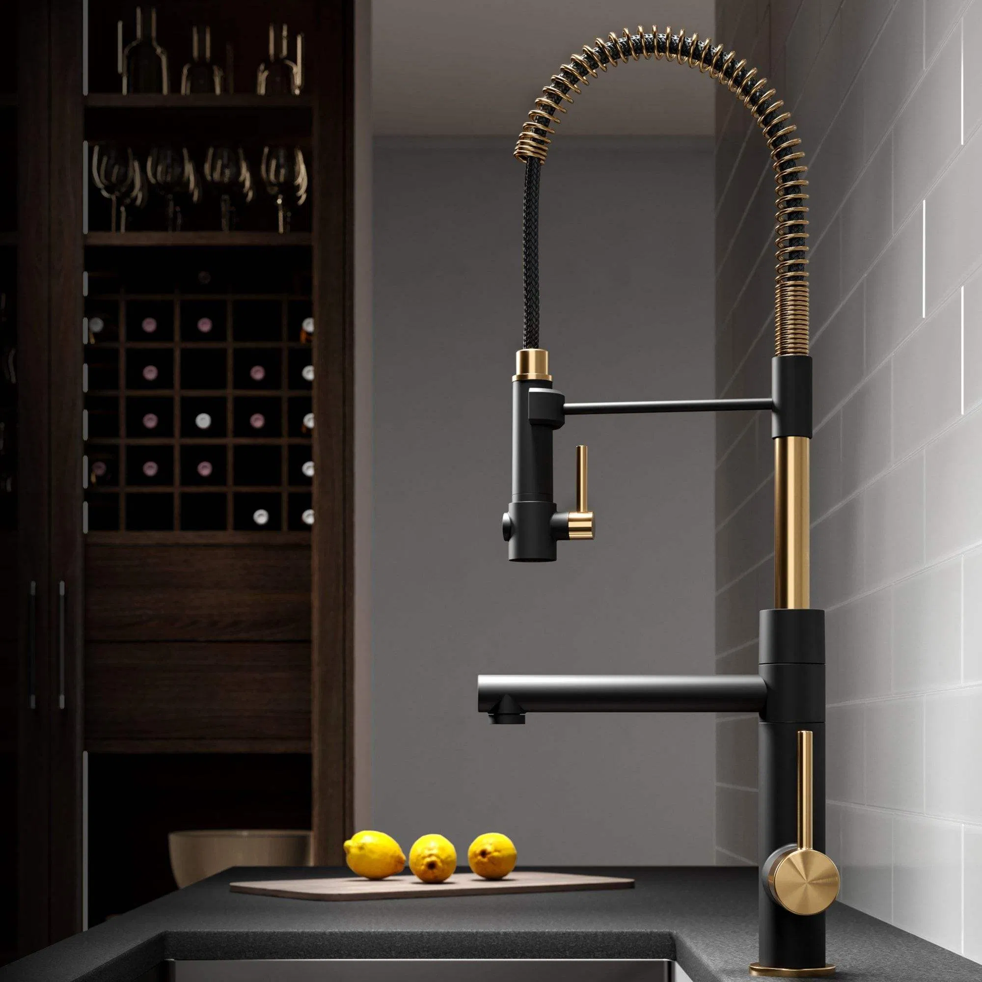 Luxury Modern Deck-Mounted 360 Rotate Pull-out Kitchen Mixer Tap Gold Kitchen Faucet