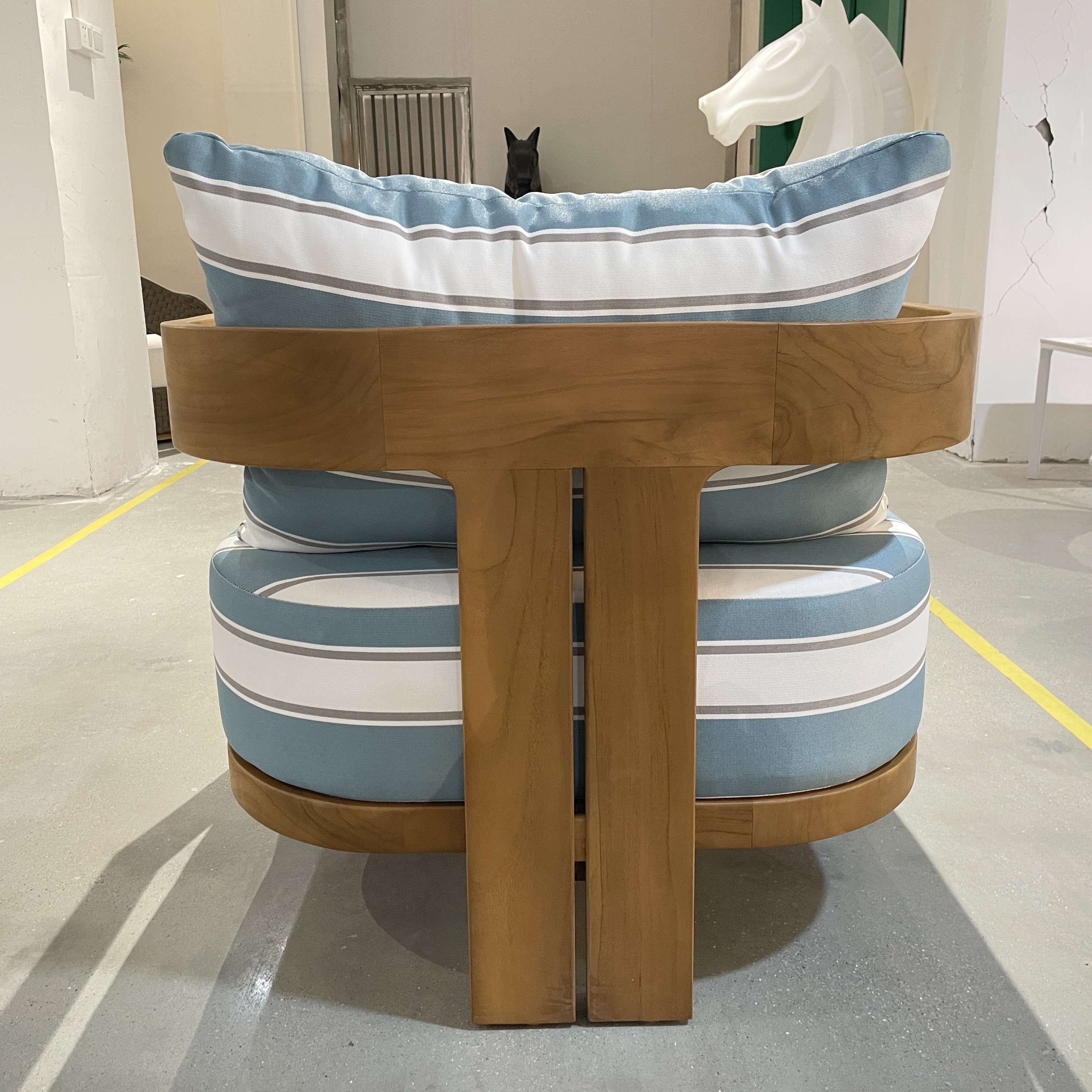 Диван садовый массив тика с подушками патио