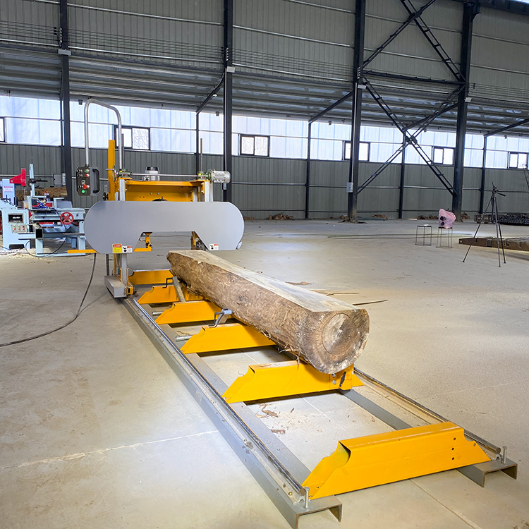 Пилорама ленточная портативная