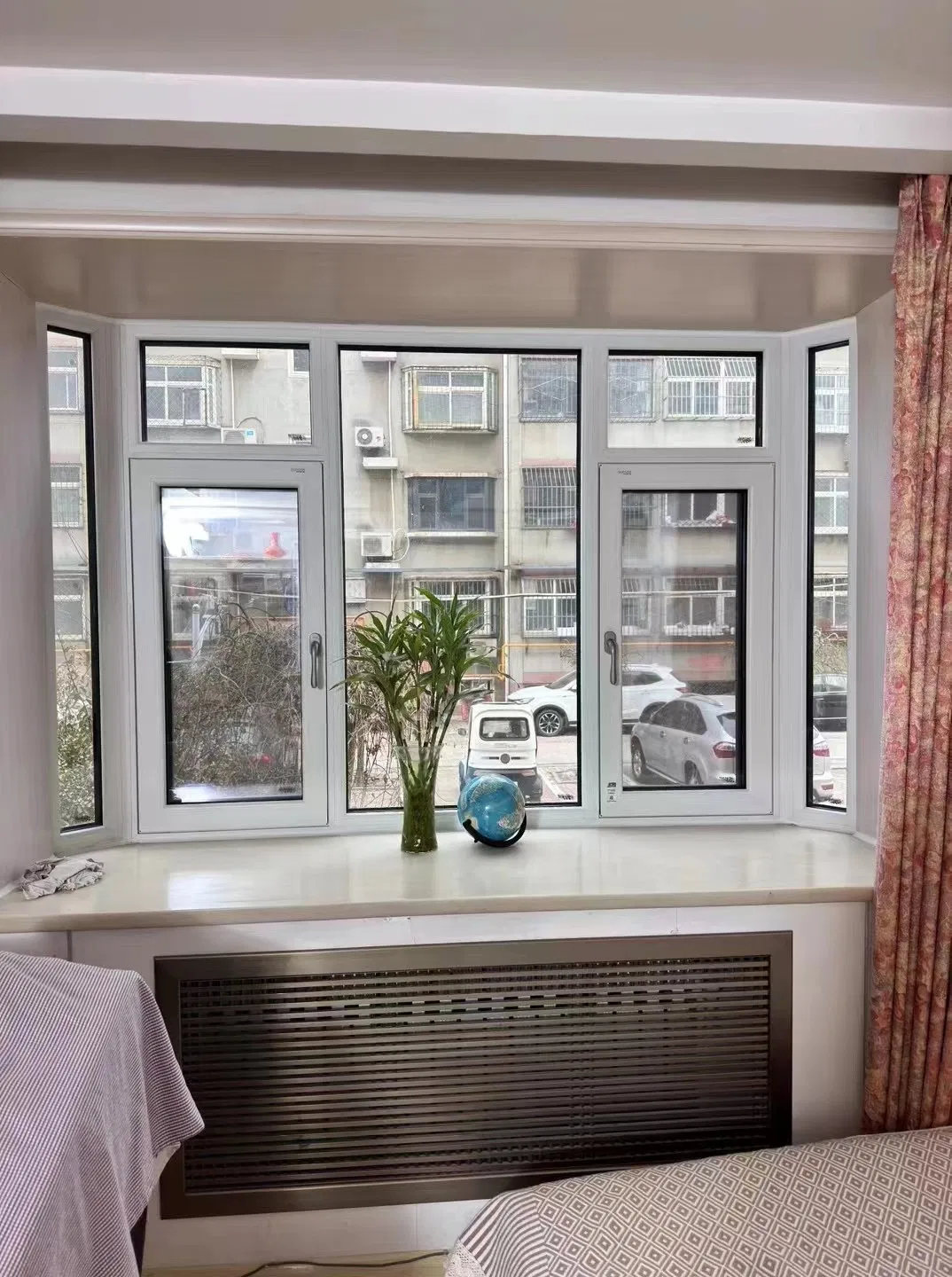 Free Design High Quality Minimalism Narrow Frame Aluminum Double Glazing Glass Window for Home Interior