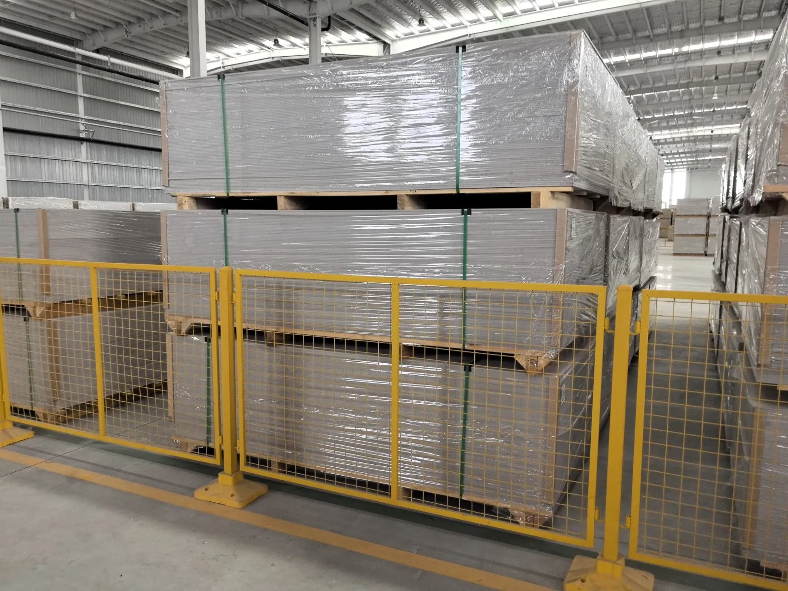 High Durability Temperature 6mm Exterior Wall Batten Siding Slab Floor Flat Integrated Plate Calcium Silicate Composite Panel Ceiling Sheet Cement Fiber Board