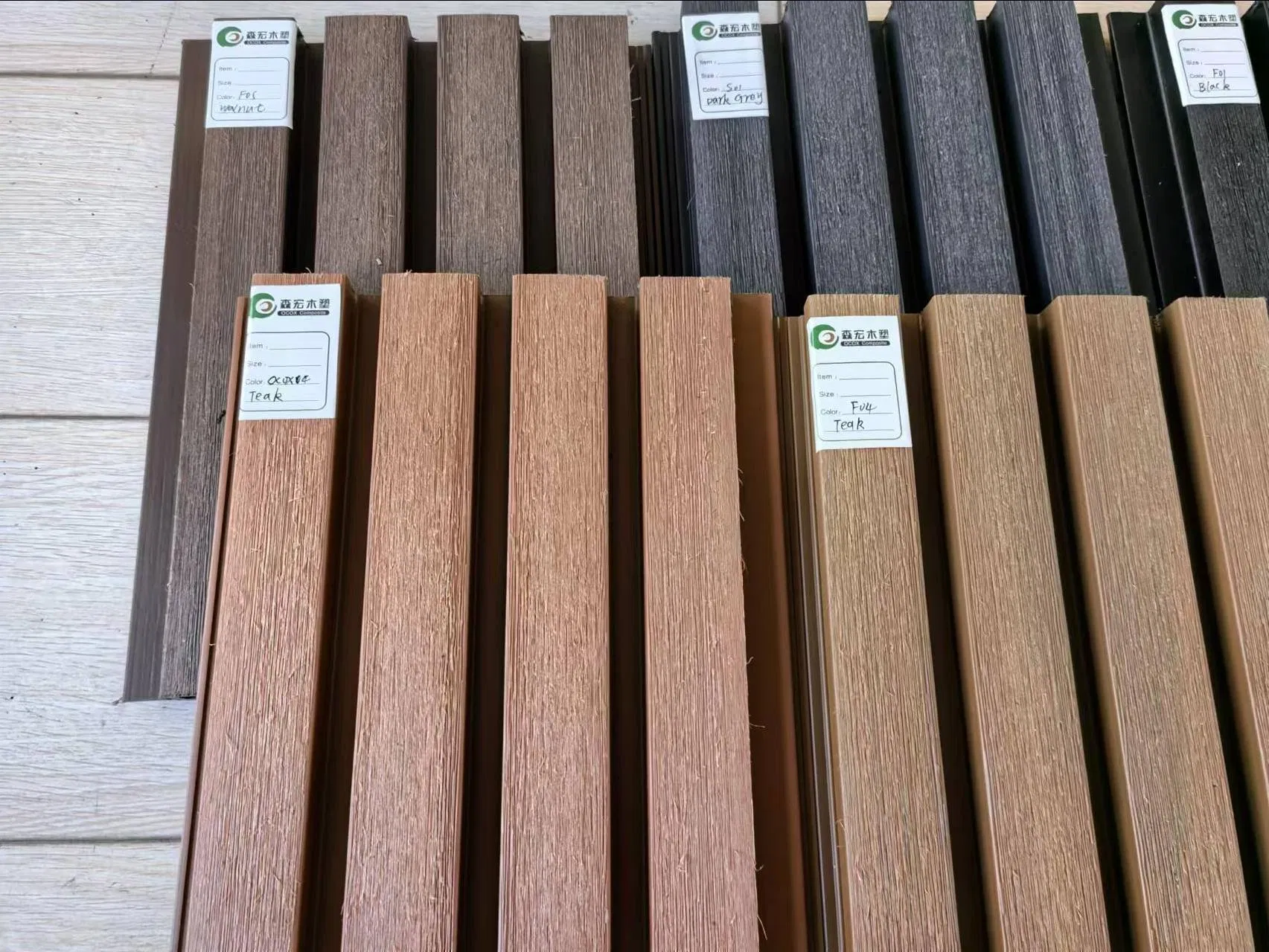 Ocox Free Maintain Slatted Easy Installation WPC Exterior Wall Castellated Wall Cladding