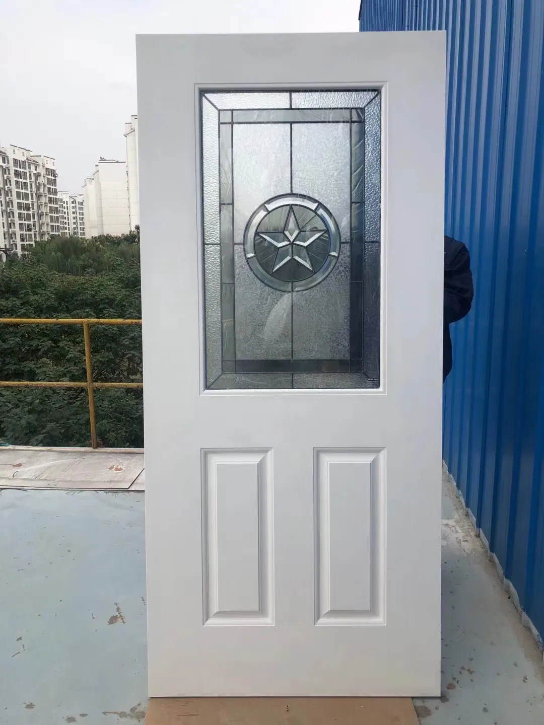 High-Quality Fiberglass Composite Entry Door for Modern Spaces