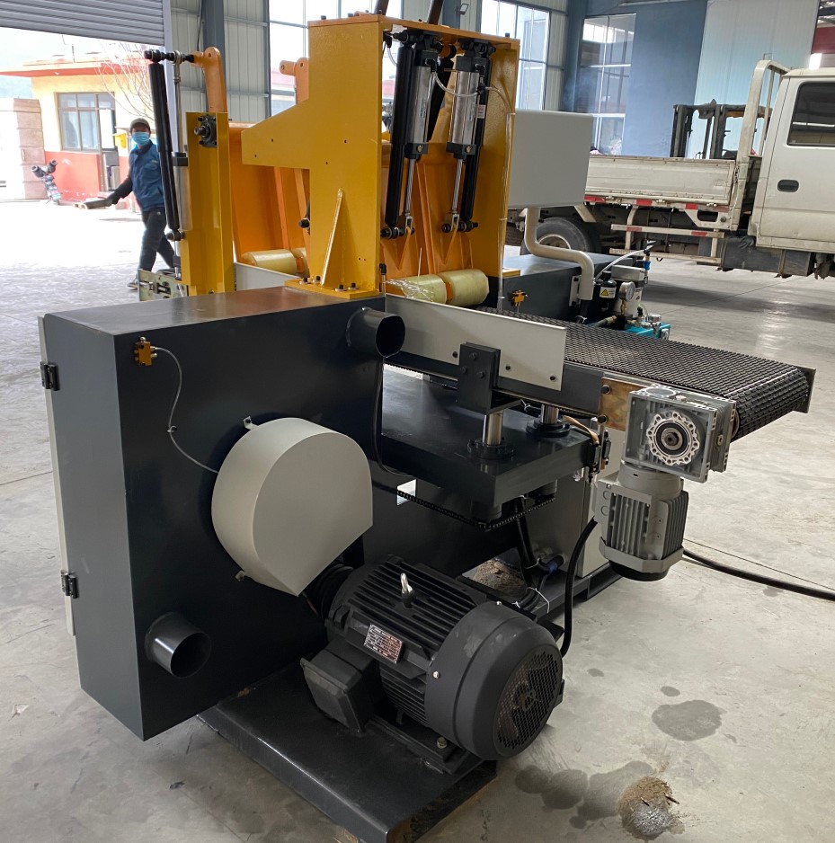 Станок ленточнопильный горизонтальный по дереву MJ3928