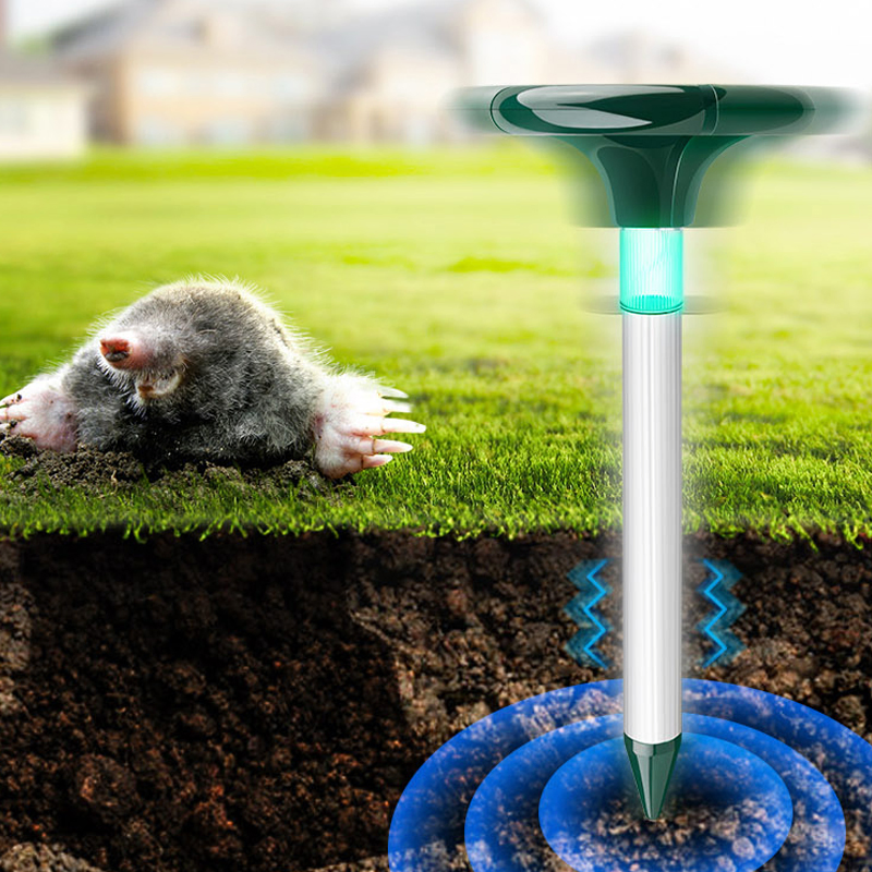 Hot Selling Customized Solar Mole Repellent with Colorful Garden Light for Pest Control