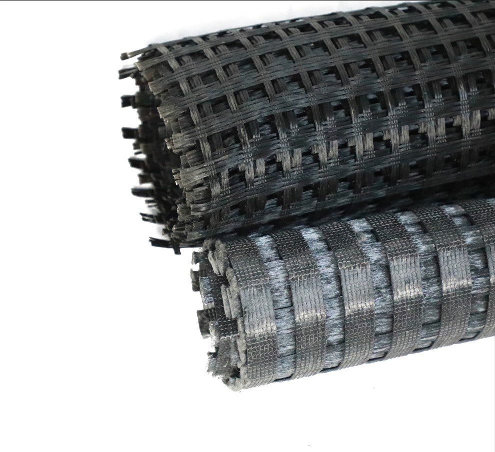 Warp Knitted Fiberglass Geogrid Composite Nonwoven Geotextile for Concrete Road Surface