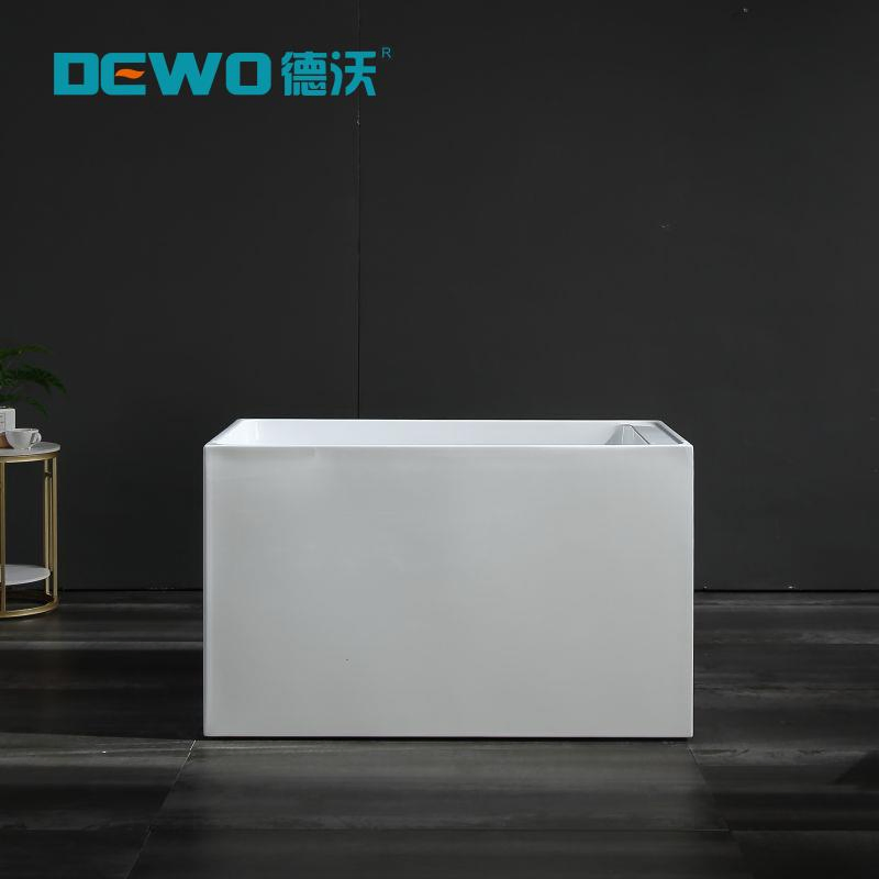 Детская акриловая ванна для купания DEWO