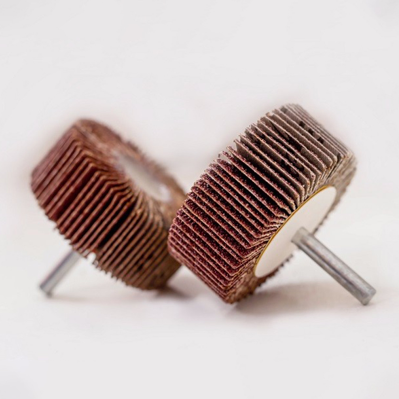 Абразивный лепестковый круг для полировки нержавеющей стали